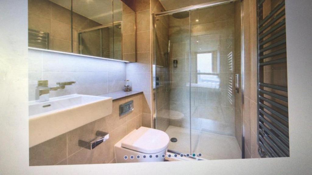 Luxurious Serviced Apartment In Croydon Luaran gambar