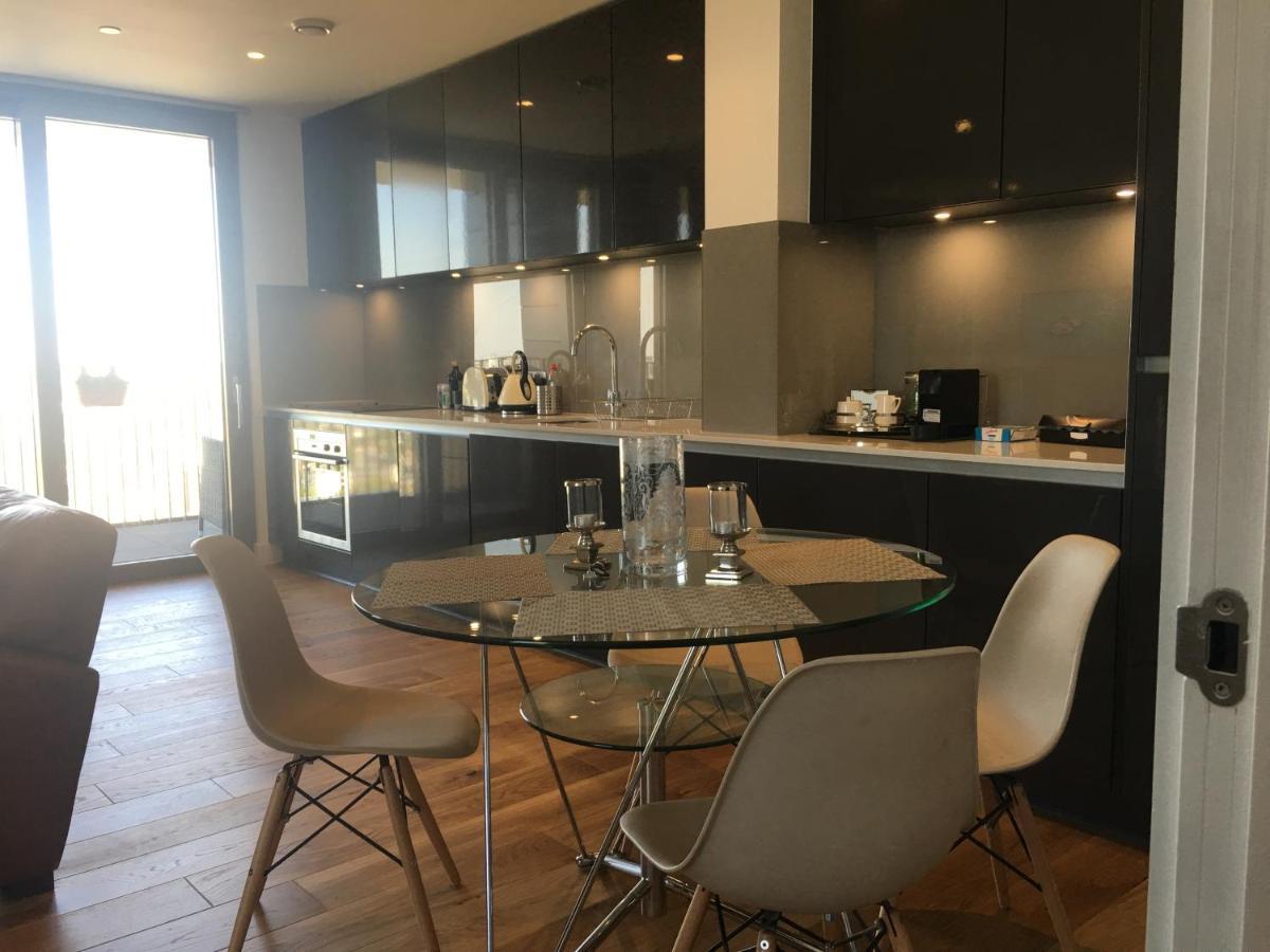 Luxurious Serviced Apartment In Croydon Luaran gambar
